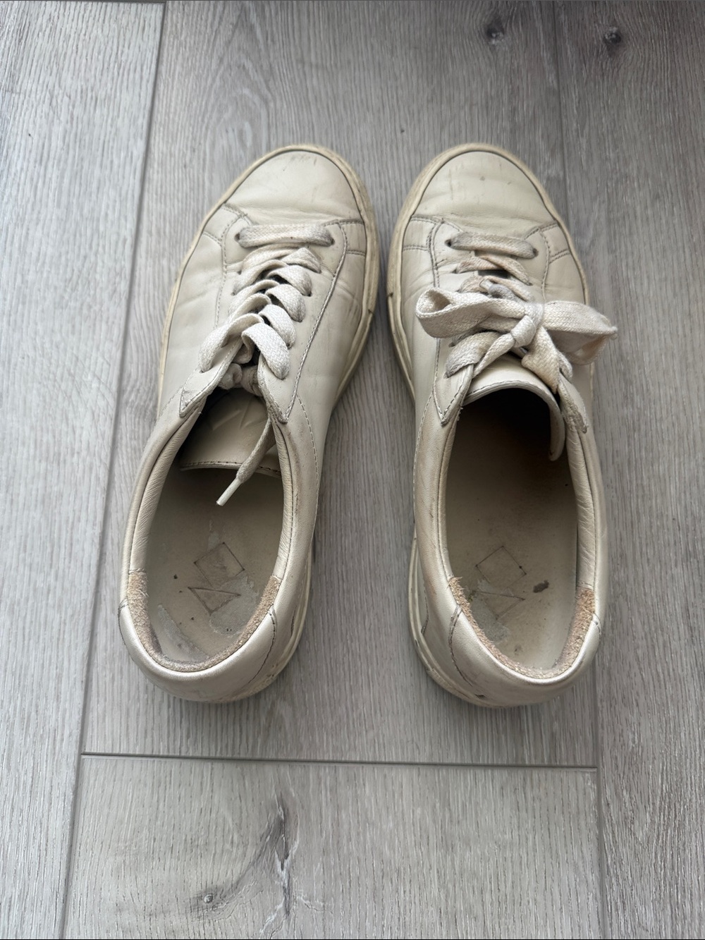 Koio sneakers size 37